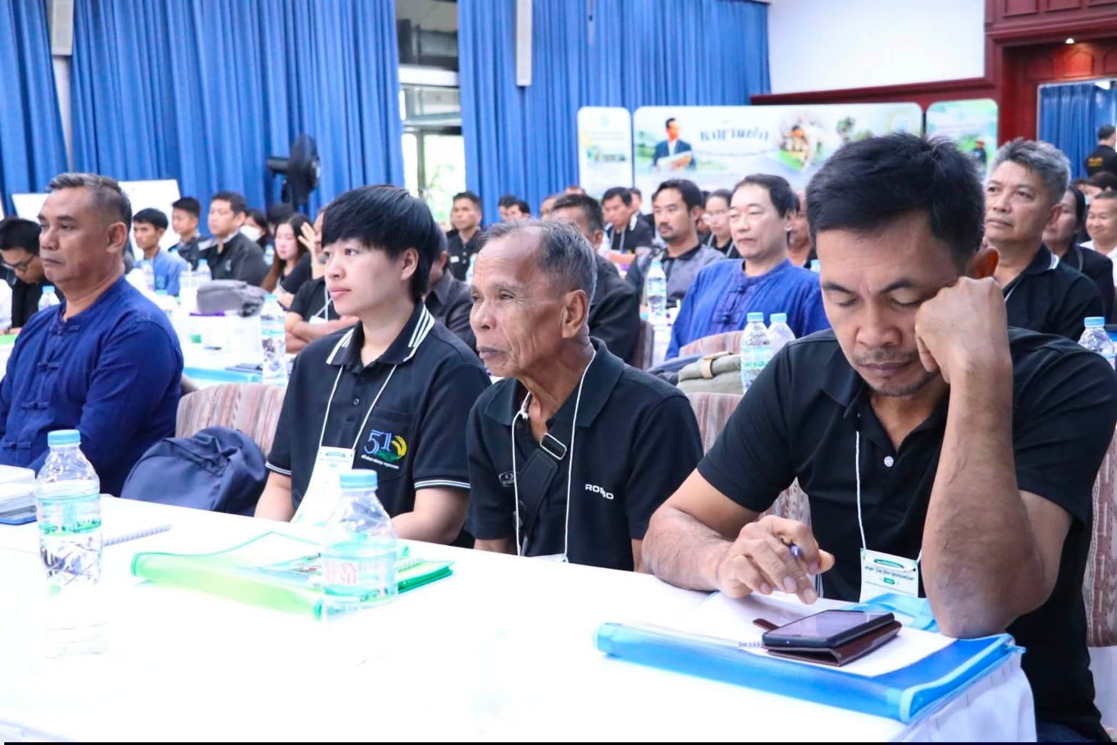 title - เลขาธิการสำนักงานการปฏิรูปที่ดินเพื่อเกษตรกรรม เป็นประธานในพิธีเปิดโครงการฝึกอบรมเชิงปฏิบัติการ หลักสูตร “รู้ปลูก รู้รักษา รู้คุณค่าของหญ้าแฝก” ระยะที่ 2 ภายใต้โครงการพัฒนาและรณรงค์การใช้หญ้าแฝกอันเนื่องมาจากพระราชดำริ ประจำปีงบประมาณ พ.ศ. 2569 ณ ศูนย์ส่งเสริมและพัฒนาอาชีพเสริมนอกภาคการเกษตร (ศพส.)